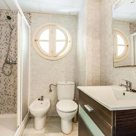 Comfy In Near Town Centre Holiday home